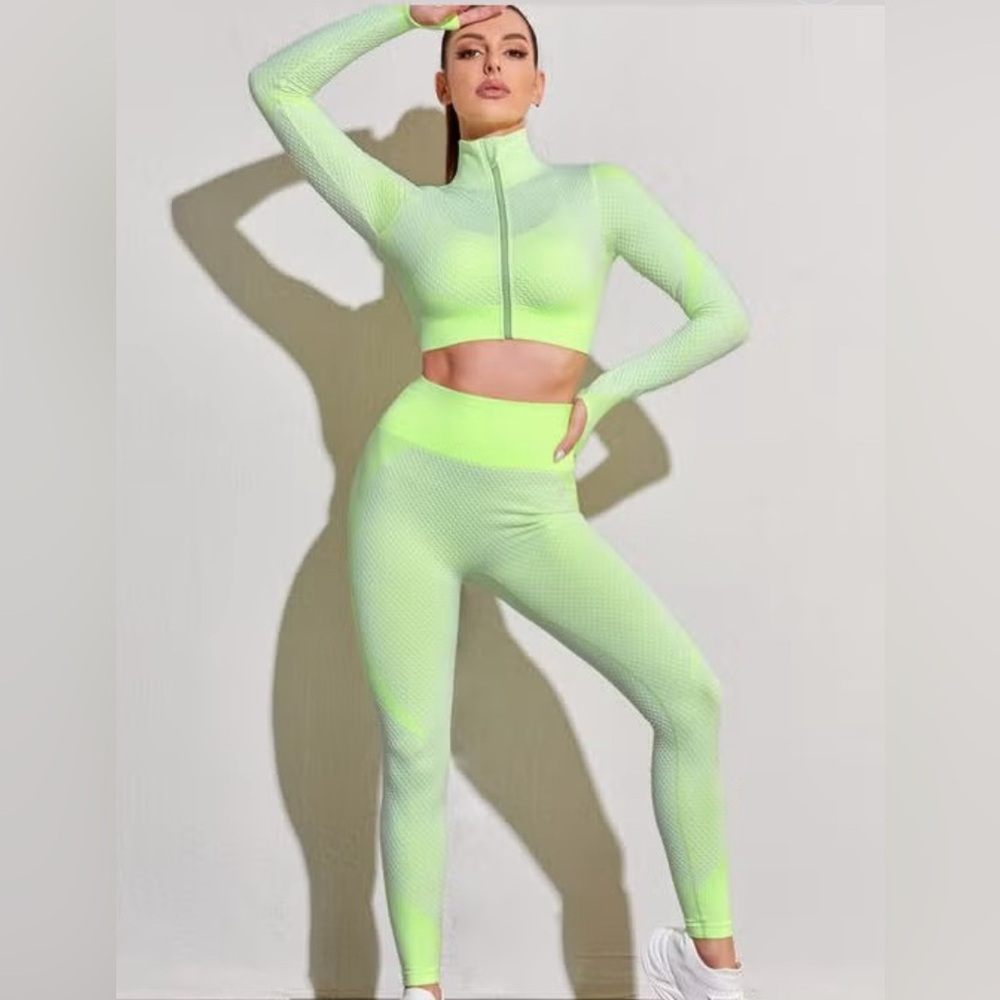 NWOT 3 piece set Women's Lime Green Activewear Set size small